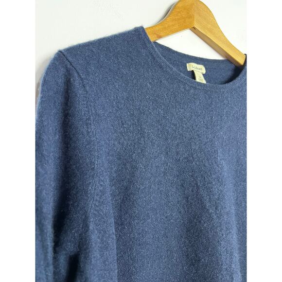 LL Bean Navy 100% Cashmere Sweater Size 3X Some piling shown in pictures - Picture 3 of 5